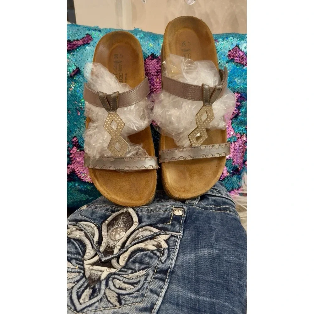 NAOT Aspen Leather Sandals Wedge Cork Gold Metallic Rhinestones EU 38 US 7 - 7.5